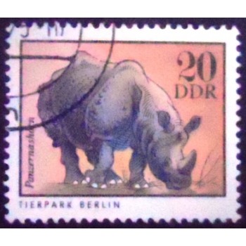 Imagem do Selo postal da Alemanha Oriental de 1975 Indian Rhinoceros MCC