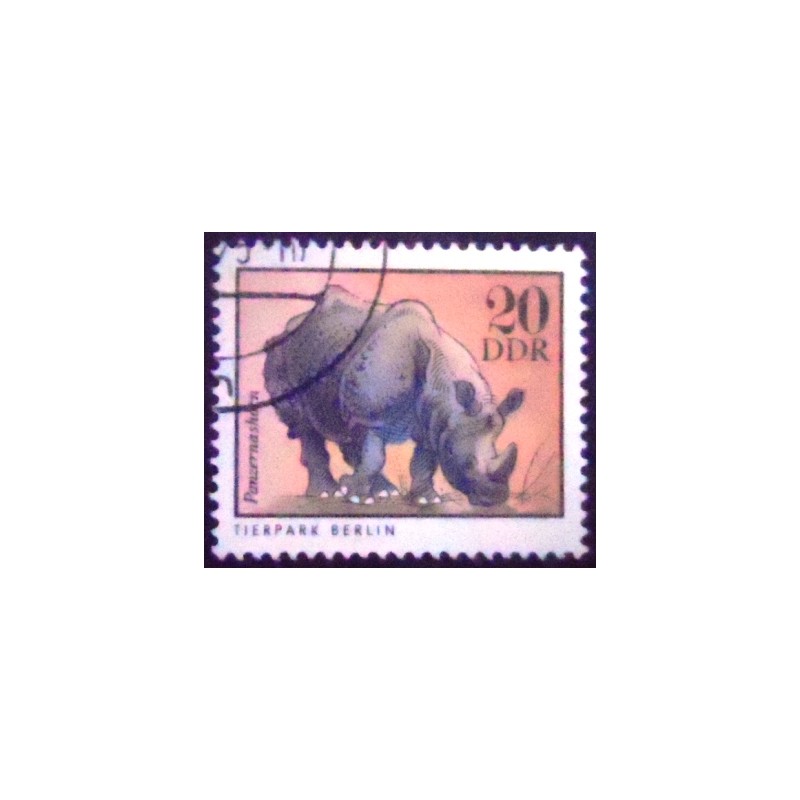 Imagem do Selo postal da Alemanha Oriental de 1975 Indian Rhinoceros MCC