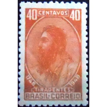 Imagem do selo postal do Brasil de 1948 Tiradentes