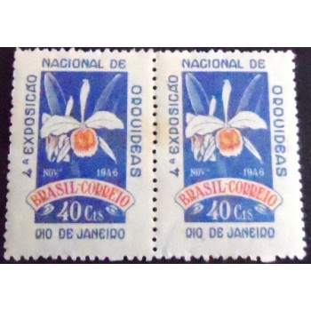 Imagem do par de selos postais do Brasil de 1946 Exposição de Orquídeas N