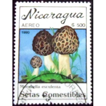Selo postal da Nicarágua de 1990 Morchella esculenta