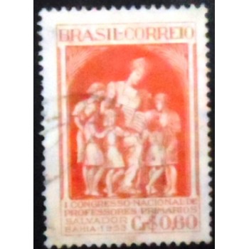 Imagem similar à do selo postal de 1953 Congresso Professores Primários M