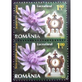 Imagem do par de selos postais da Romênia de 2013 Common Chicory