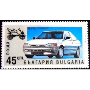 Imagem do selo postal da Bulgária de 1992 Ford Escort