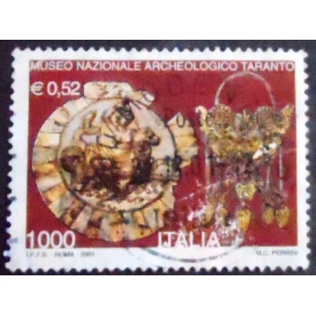 Imagem do selo postal da Itália de 2001 Archaeologial Museum of Taranto