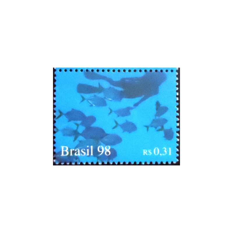 Imagem do selo postal do Brasil de 1998 Homem e Peixe
