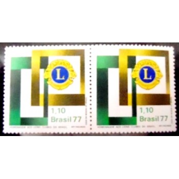 Imagem do par de selos postais anunciado