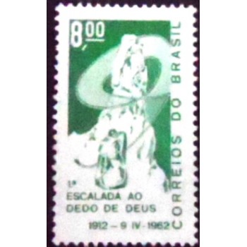 Selo postal do Brasil de 1962 Dedo de Deus M
