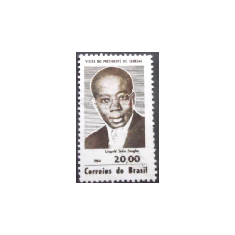 Imagem similar à do selo postal do Brasil de 1964 Leopold Sedar Senghor U